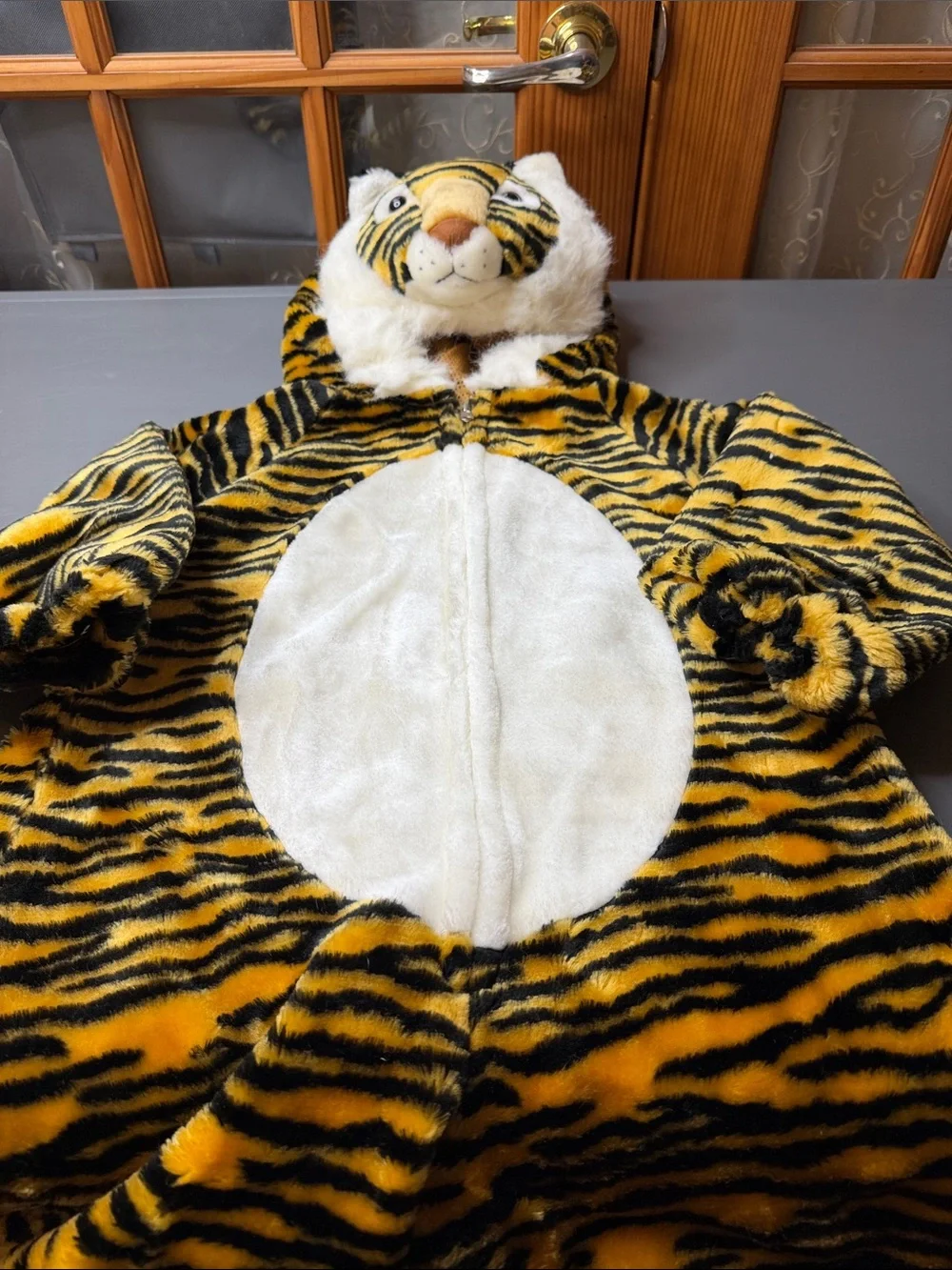 🐅 Kid’s Tiger costume. Size: 5-6